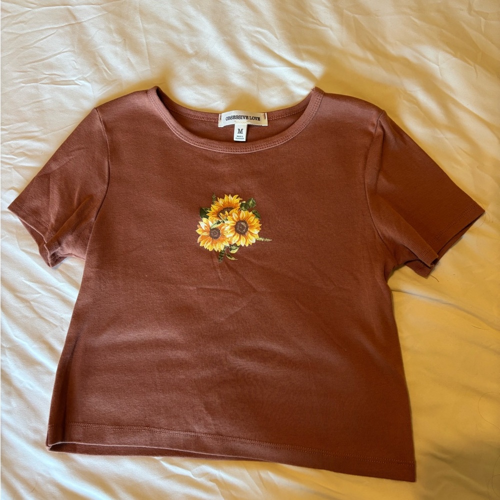 Cropped sunflower tee
